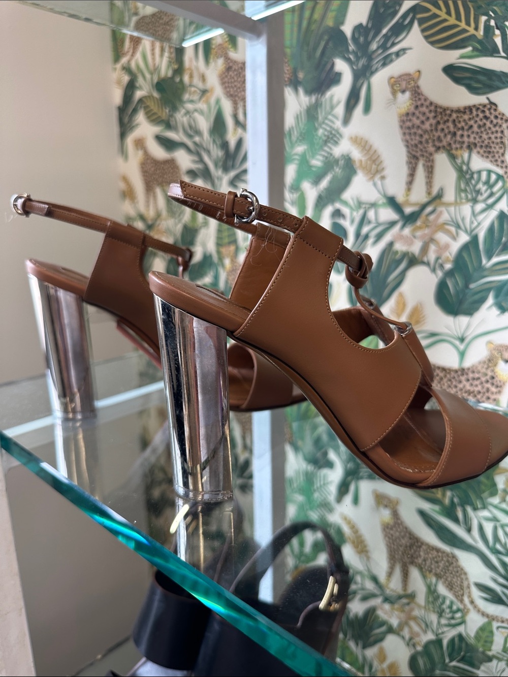 Salvatore Ferragamo Tan Leather T-Strap Heeled Sandals - Picture 5 of 8